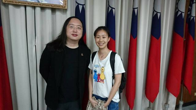 數位政委唐鳳Ｘ氣候少女王宣茹：公民力就是你的永續超能力