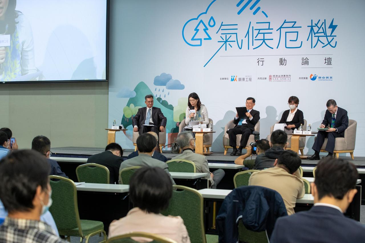 減碳目標落後國際 民代轟中央立法牛步品質差