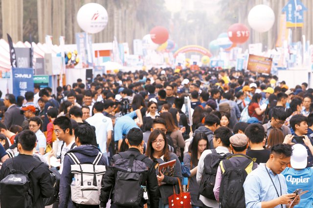 XX【力世代】【分析篇】對職涯想像太浪漫？人資長、社工、作家給你建議
