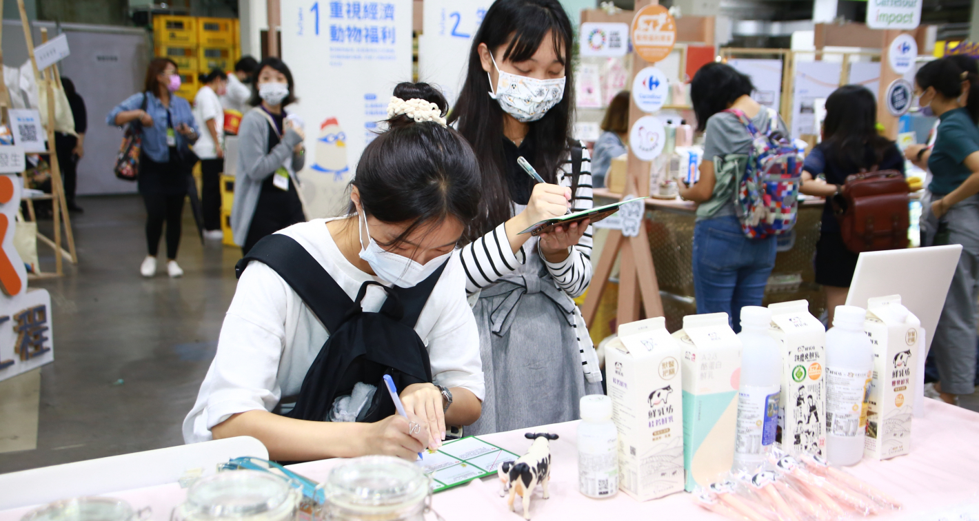 從群眾募資賣進全聯、大苑子、美芝城，鮮乳坊如何攜零售餐飲業打造永續產業鏈？