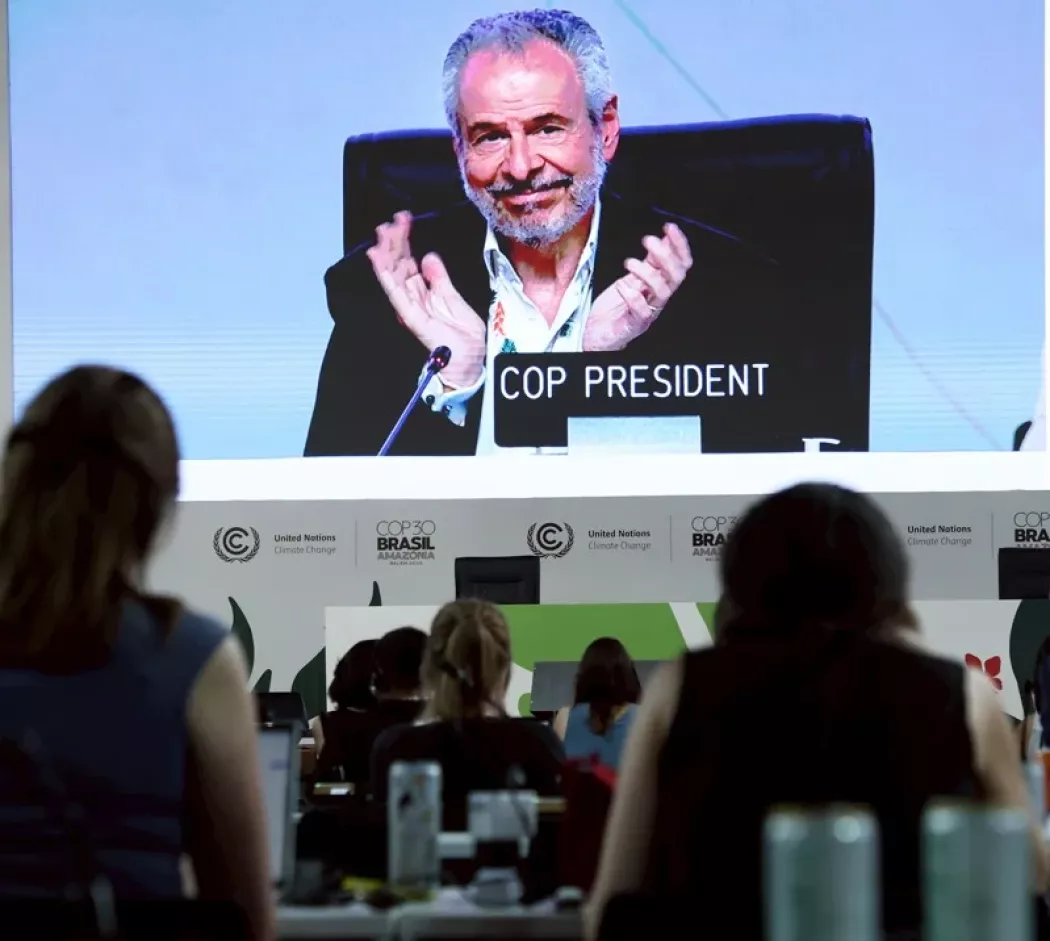 COP30直擊／哥倫比亞突襲反對、主席脫稿談化石燃料 峰會延一天終落幕