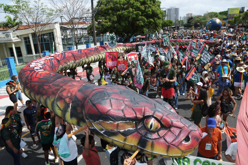 願景永續周報：產業遊說力道增強 COP30 成效遭疑、伊朗水資源危機加劇、光電三法通過引發山坡地環評漏洞疑慮